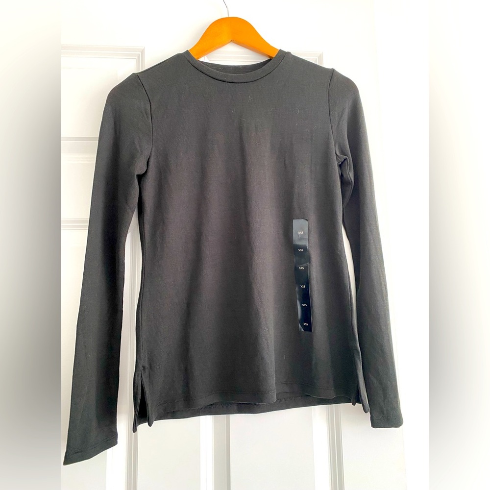 Banana Republic factory XXS black long sleeve crew neck.